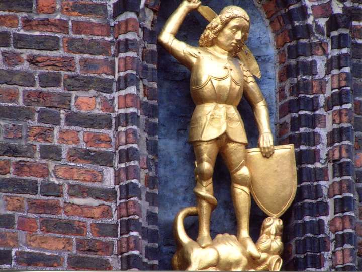 Statue